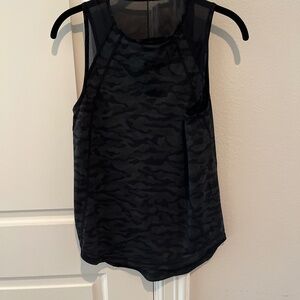 Lululemon camo top